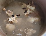 Foto langkah ke 4 dari resep Sop Tulang Lembu.