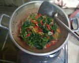 Foto langkah ke 6 dari resep Tumis kangkung.