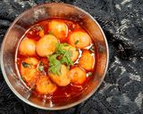 Hình bước làm 5 của món Trứng rim mắm hành