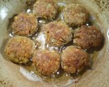 Foto del passaggio 3 della ricetta Polpette di carciofi bio