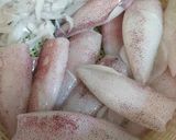 Hình bước làm 1 của món Mực dồn thịt chiên