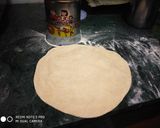 A picture of step 3 of Green dhania chutney parantha.