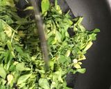 A picture of step 2 of Methi Matar Malai.