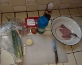 รูปขั้นตอนการทำที่ 1 ของ หมูผัดซอสเกาหลี