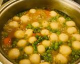 Kapros zöldségleves gombócokkal recept fázis 3 fotója