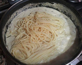 Foto del paso 16 de la receta: Espaguetis con nata, champiñones y boquerones marinados