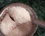 स्ट्रॉबेरी मिल्क जूस (Strawberry milk juice recipe in hindi) रेसिपी चरण 2 फोटो