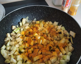 Foto del paso 1 de la receta: Lasaña fácil de pollo y verduras