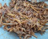 Foto langkah ke 4 dari resep 17. Kering Tempe, Kentang, Teri bumbu sederhana.