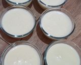Foto langkah ke 5 dari resep Milky Custard Pudding seperti di Gyukaku.