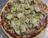 Foto langkah ke 10 dari resep Homemade Pizza.
