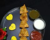 A picture of step 3 of Samosa.