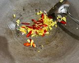 Foto langkah ke 2 dari resep Kuetiau Goreng.