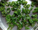 A picture of step 1 of Sweet Pepper Chilli Ring Fritters.
