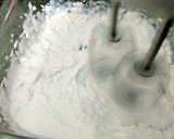A picture of step 1 of Colour full kesariya mango mousse.