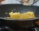 Foto langkah ke 2 dari resep Nasi Goreng Ayam Telur Terasi.