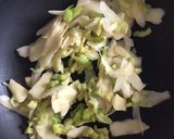 Une image de l'étape 1 de Poêlée courgettes - pomme de terre.