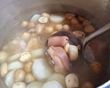 Hình bước làm 3 của món Bún đuôi heo nấm rơm