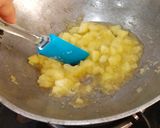 A picture of step 3 of Apple Halwa.