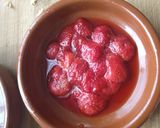 Une image de l'étape 2 de Dessert fraise frangipane.