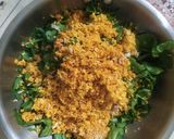 A picture of step 4 of Kerala style palak thoran.