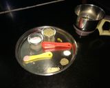 A picture of step 2 of Saunf sarbat.
