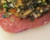 Foto del paso 2 de la receta: Milanesa rellena de huitlacoche, champinones, chile morron, jalapeno,champinones  y tomate