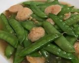 Foto langkah ke 4 dari resep Kapri tumis bakso udang.