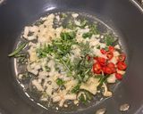 Foto del passaggio 3 della ricetta Reale al burro con erbe aromatiche in salsa