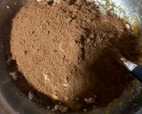 Foto del paso 3 de la receta: Cookies de cacao rellenas de chocolate blanco y salsa de arándanos🫐 🍪