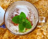Hình bước làm 2 của món Soda chanh, dâu tây 🍓