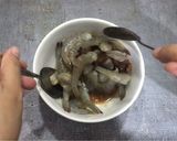 Foto langkah ke 3 dari resep Udang Goreng Asam Jawa.