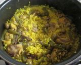 Foto del paso 8 de la receta Arroz amarillo con pollo y aceitunas verdes