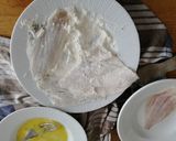 Foto del passaggio 2 della ricetta Filetti di sogliola al burro alla maitre d'hotel