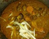 Foto langkah ke 3 dari resep Kare Jeroan Ayam pedas.