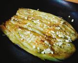 รูปขั้นตอนการทำที่ 2 ของ มะเขือย่างกระเทียม (蒜香烤茄子)