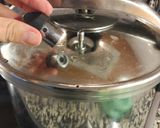A picture of step 5 of Chickpea Stew (Cocido) with Chicken Broth.
