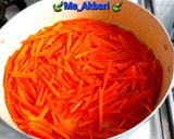 عکس مرحله 1 از دستور ☘️مراحل پخت هویج پلو زعفرونی با مرغ تکه ای و زرشک