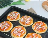 Foto langkah ke 8 dari resep Pizza Mini Ide Jualan 2000an.