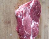 Une image de l'étape 1 de Schnitzel serbe.