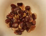 Foto langkah ke 1 dari resep Sambel Kacang Koro.