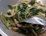Foto langkah ke 3 dari resep Bayam Labu Kuah Teriyaki ala Subi 😍.