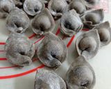 Foto langkah ke 6 dari resep Tortelloni Tinta cumi Homemade.