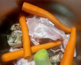 Foto del paso 1 de la receta: Caldo casero de pollo y jamón