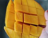 Foto del paso 1 de la receta Smoothie de mango y frutos rojos 🍓