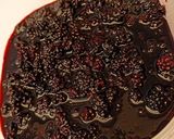 عکس مرحله 1 از دستور مربای تمشک وحشی
