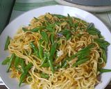 Foto langkah ke 4 dari resep Mie goreng buncis.