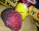 A picture of step 3 of Beet mango drink.