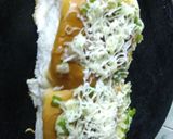 A picture of step 4 of Cheesy buns with chatpata balls.