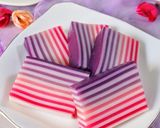 Foto langkah ke 8 dari resep Kue Lapis Ombre.